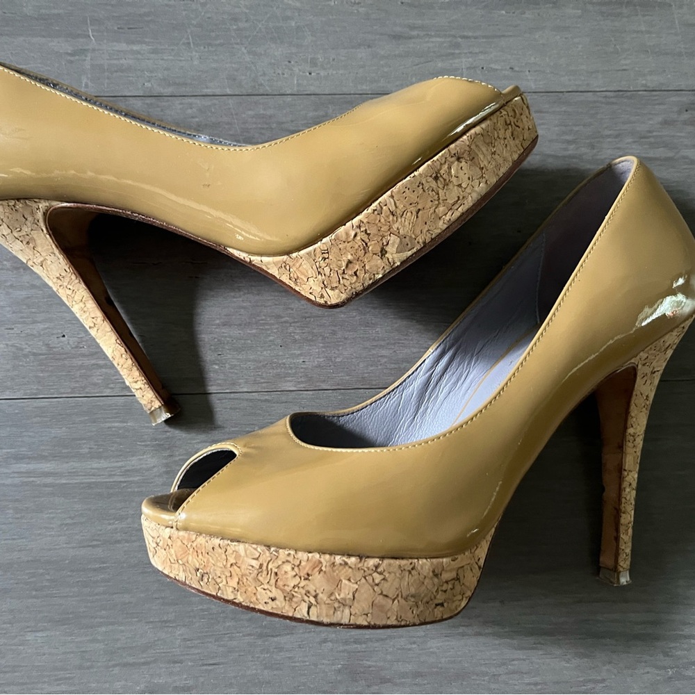 Elegant Cole Hann Tan Platform Heels